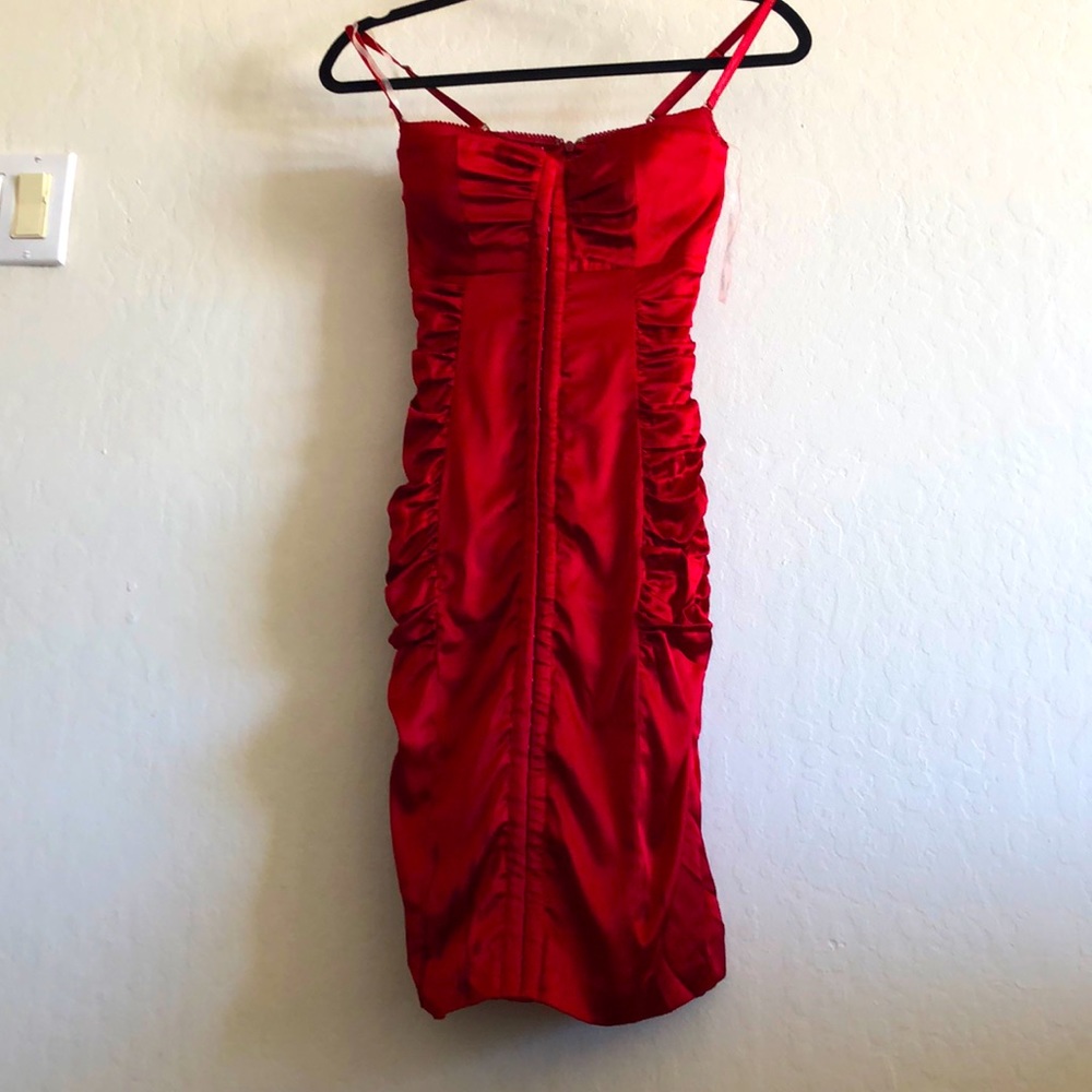 Perfect holiday dress!!!Guess by Marciano Red evening dress.